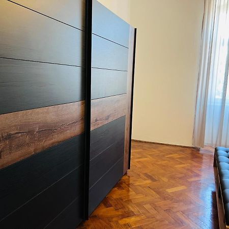 Apartment For Special Getaway Rose Pola Esterno foto