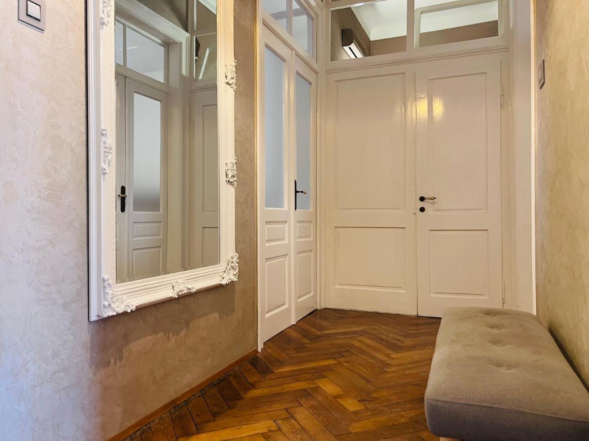 Apartment For Special Getaway Rose Pola Esterno foto