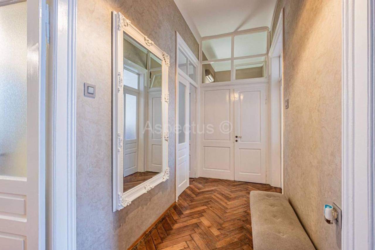 Apartment For Special Getaway Rose Pola Esterno foto